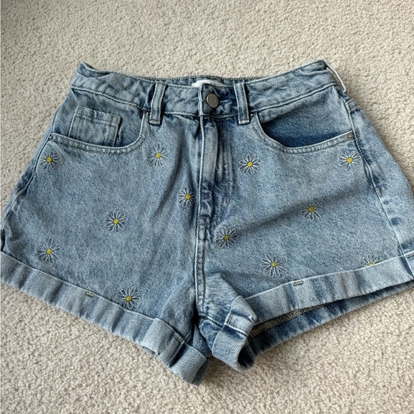 Embroidered High Waist Mom Jean Short - Picture 1 of 4